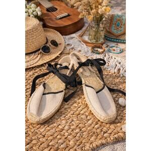 Soludos Natural Black Ankle Tie Espadrilles Women’s 8 Closed Toe Boho Hippie